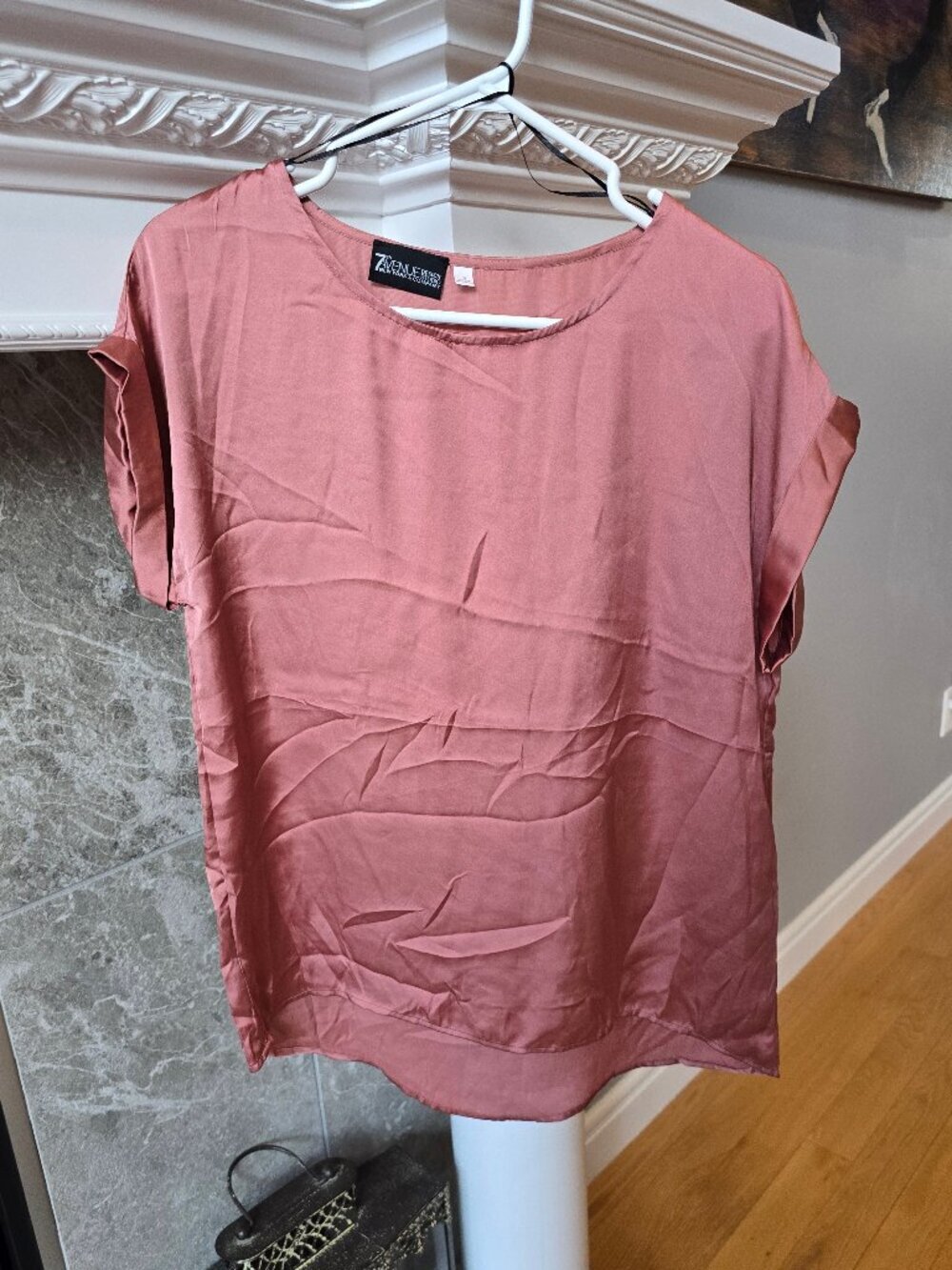 7th Avenue silky short sleeve blause size medium